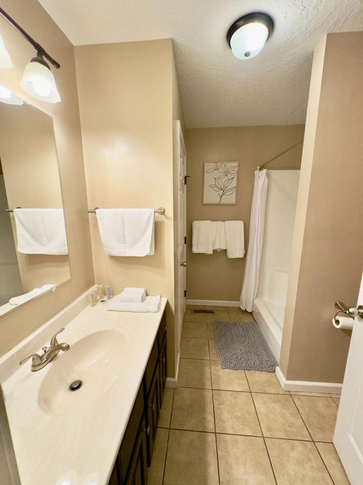 Cozy 2 Bedroom Townhouse Near Lake And Restaurants Guntersville Exterior photo